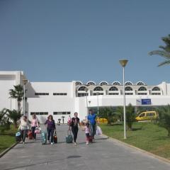 Аэропорт джерба зарзис тунис Как добраться от аэропорта туниса до джербы